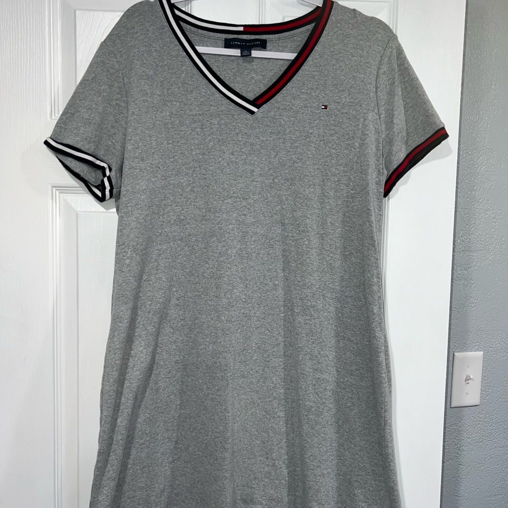 HP 🎉🎊 Tommy Hilfiger V-neck Cotton Dress